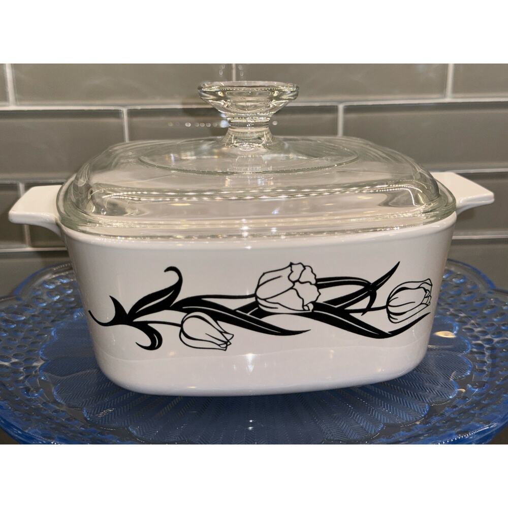 Vintage 1996 CorningWare Lyrics 1.5 Liter Covered Casserole A–1½–B